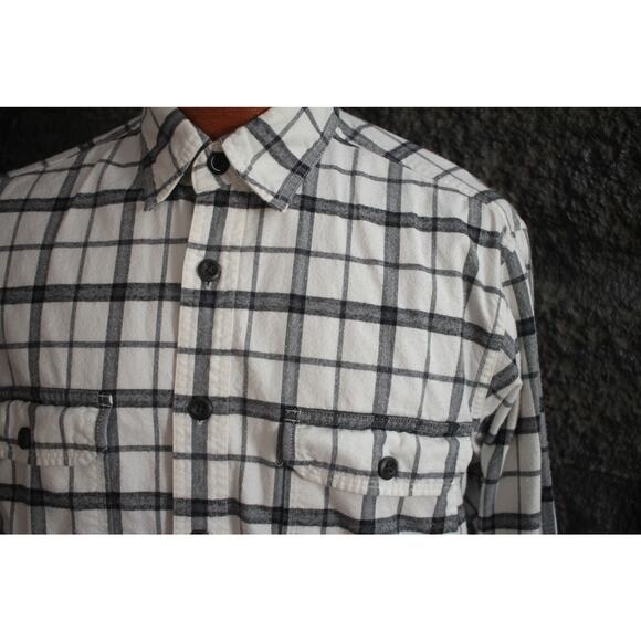 Eddie Bauer Sport Shop Flannel Shirt Men’s Medium White Black Plaid 100% Cotton - Picture 2 of 8